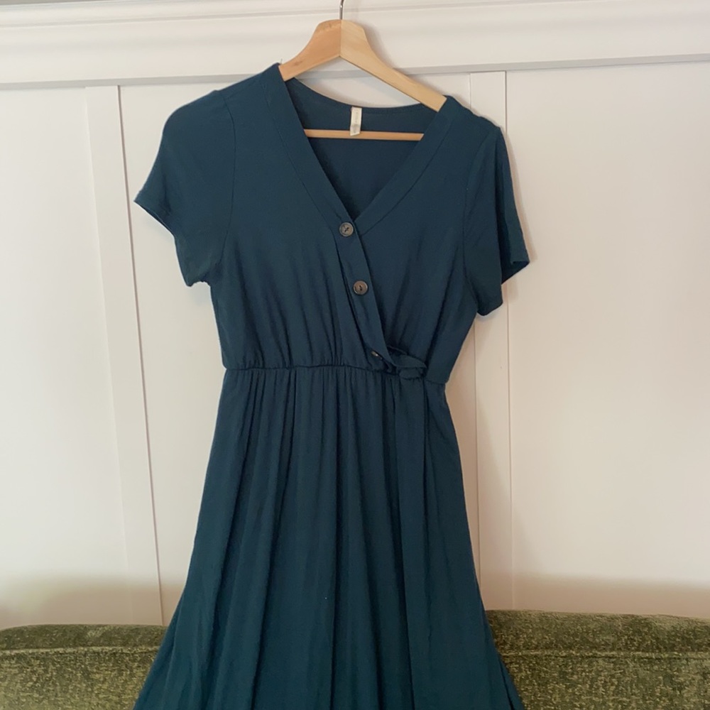 Pinkblush Emerald Solid Button Maternity Wrap Fro… - image 2